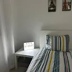 Lägenhet Mima House Al